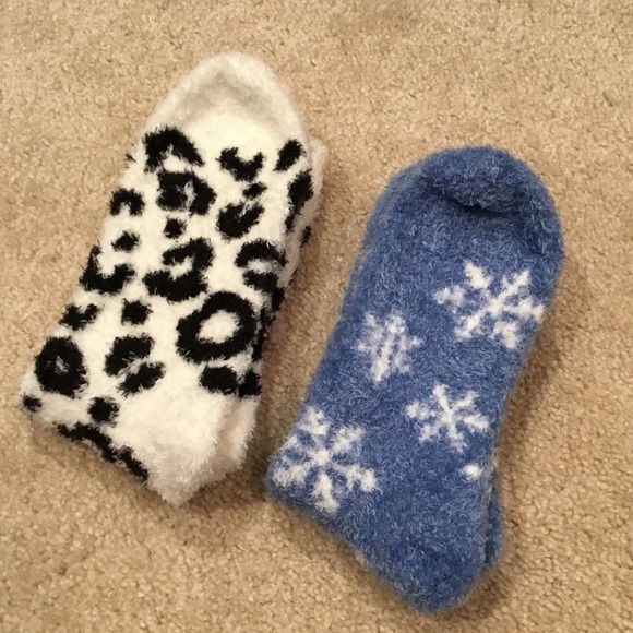 Auden Slipper Socks (Set of 2) - Picture 5 of 5